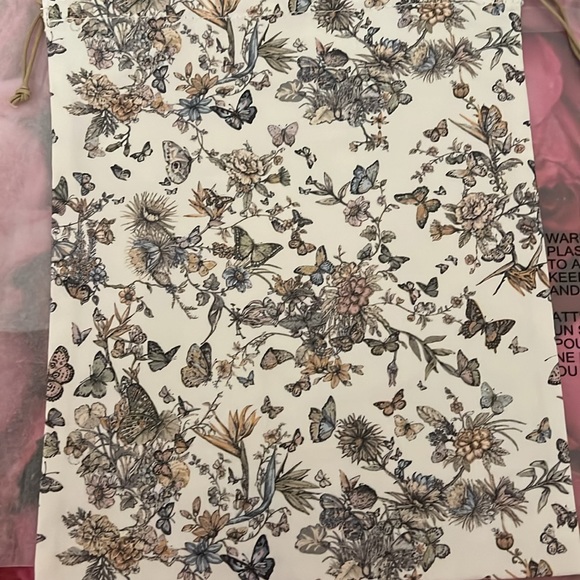 Dior Cruise 24 Drawstring Bag- Butterfly 9x11 - Picture 6 of 9